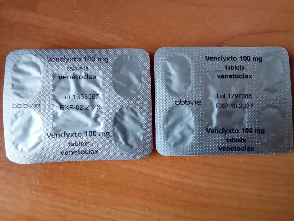 Печать на фольге блистеров оригинального и поддельного Venclyxto